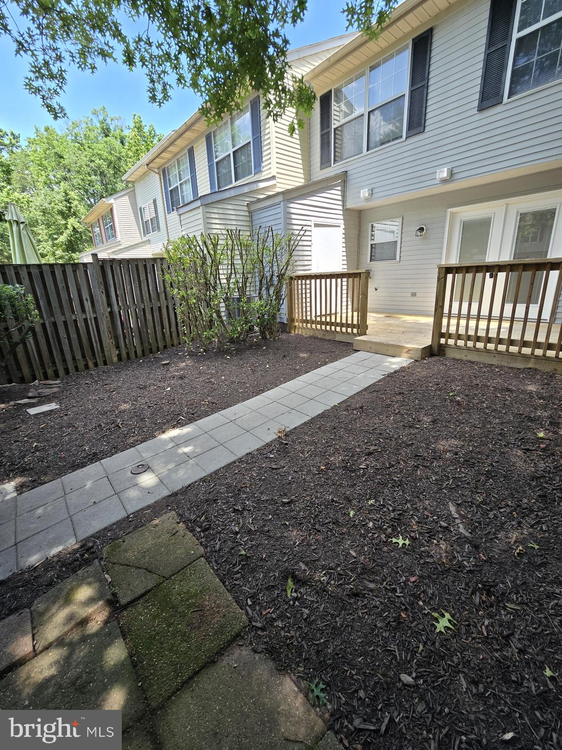 ST CHARLES HAMPSHIRE - Residential