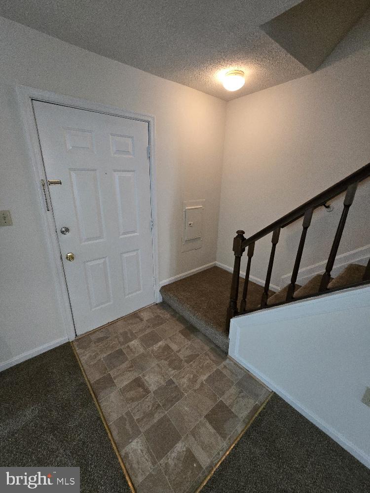 ST CHARLES HAMPSHIRE - Residential