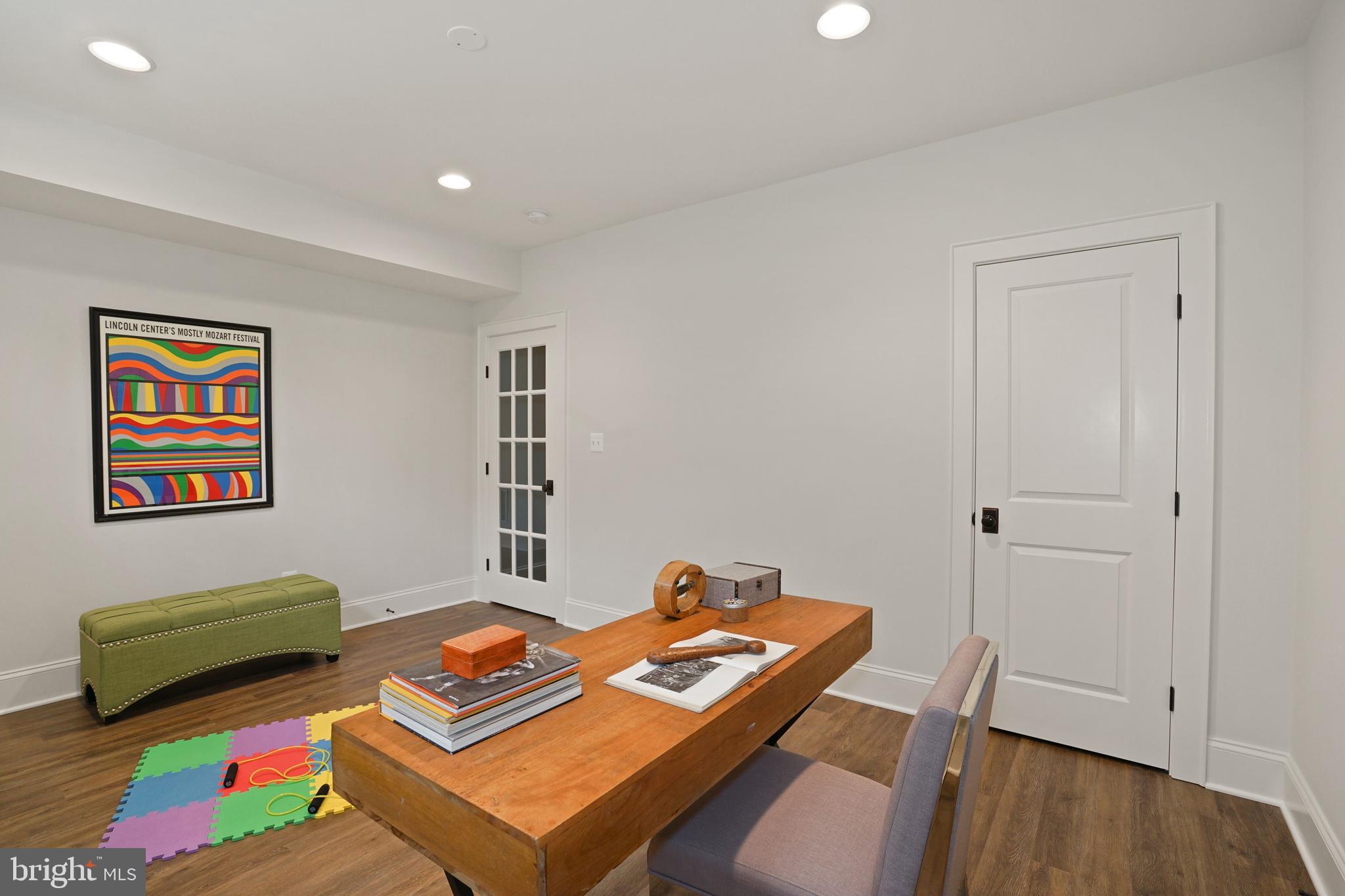 GARDEN CITY - Residential