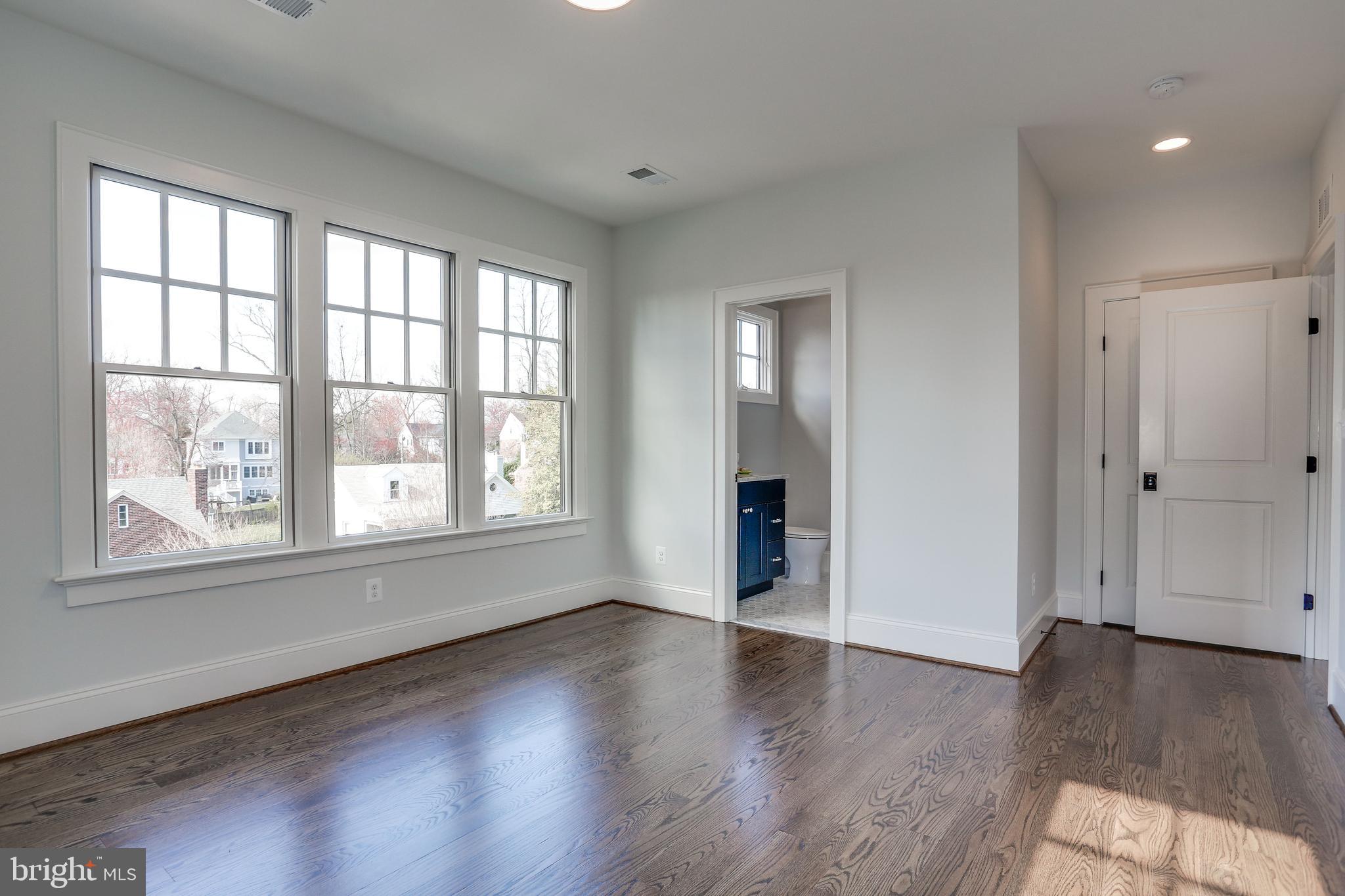 GARDEN CITY - Residential