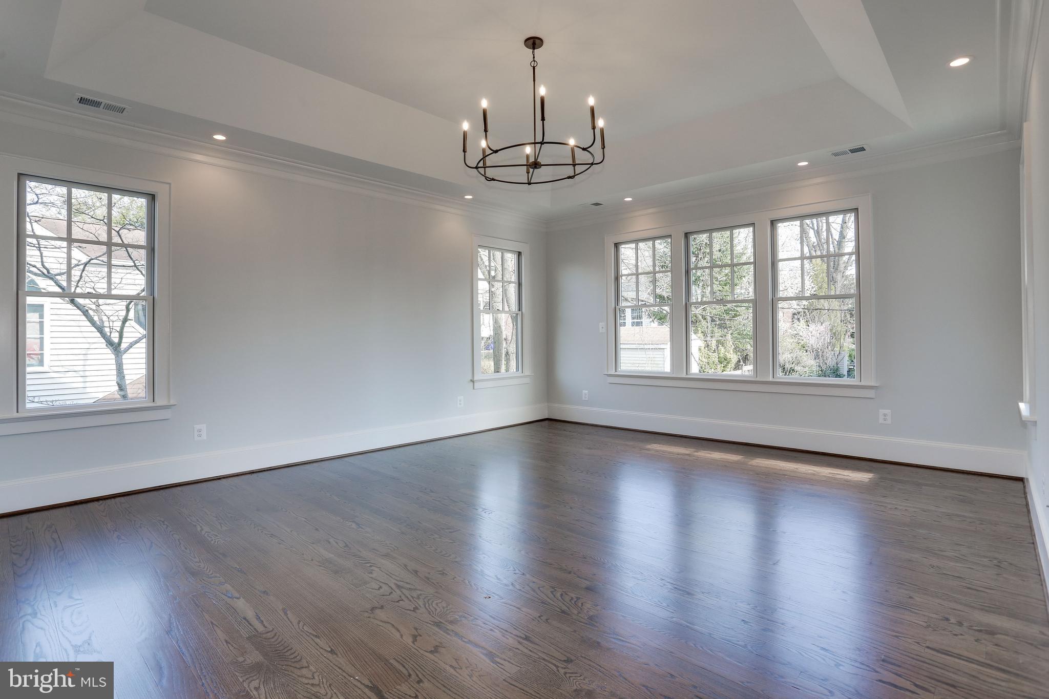 GARDEN CITY - Residential