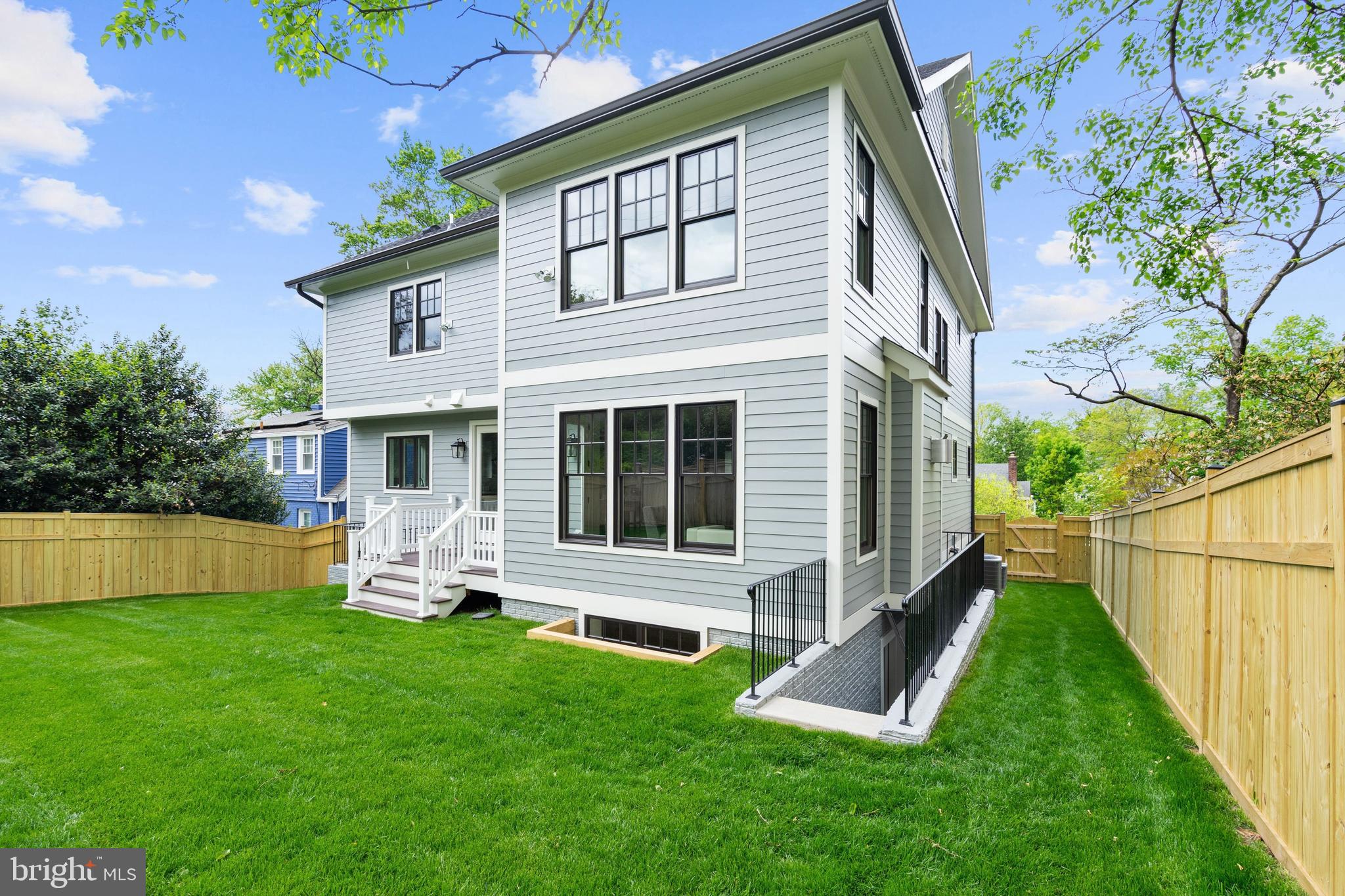 GARDEN CITY - Residential