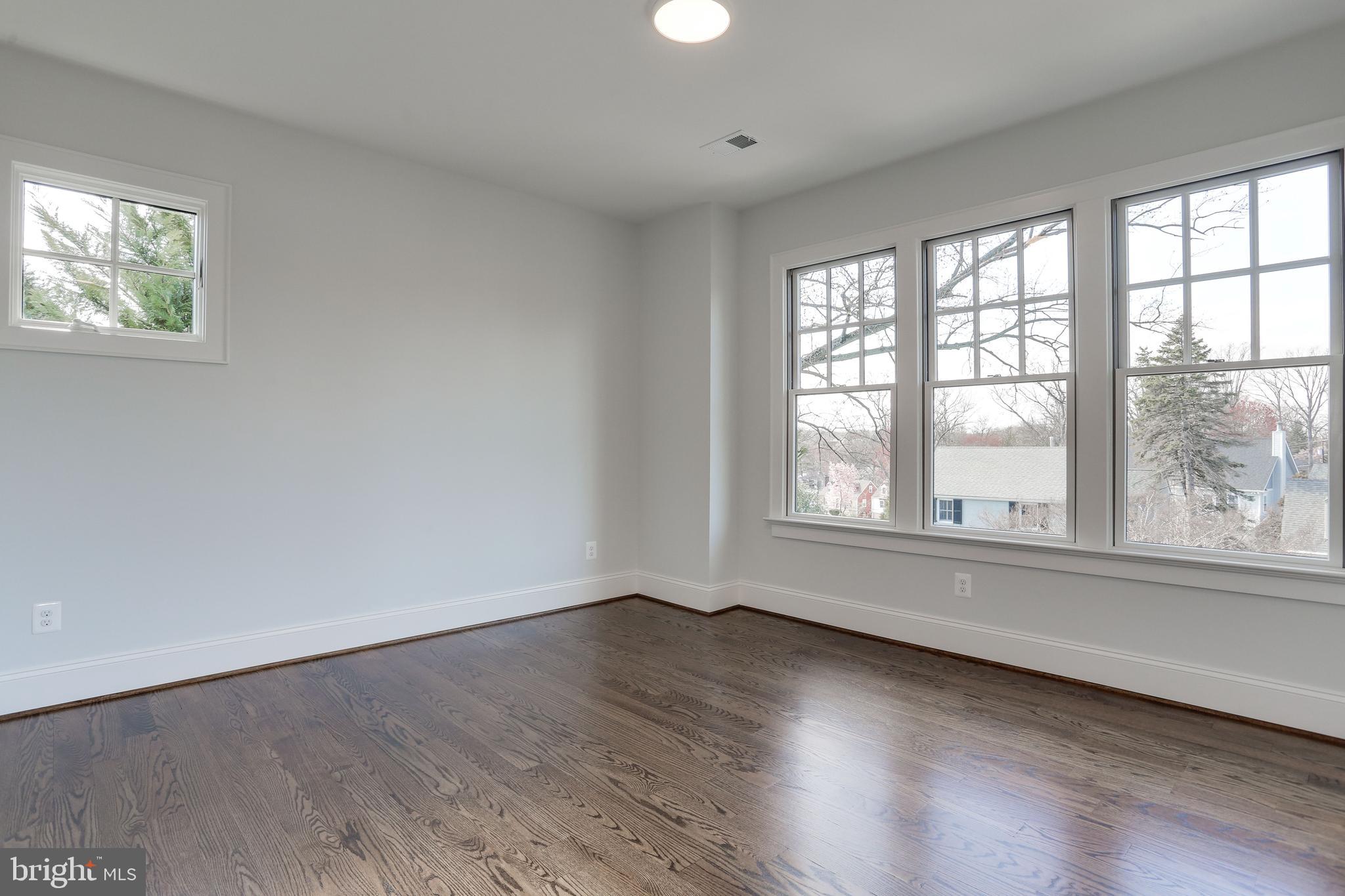 GARDEN CITY - Residential