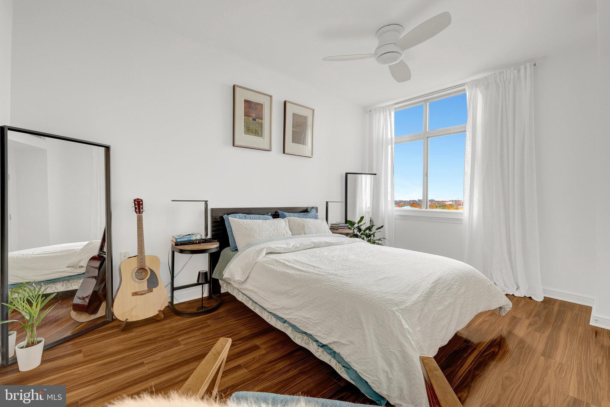 RESTON TOWN CENTER - Residential