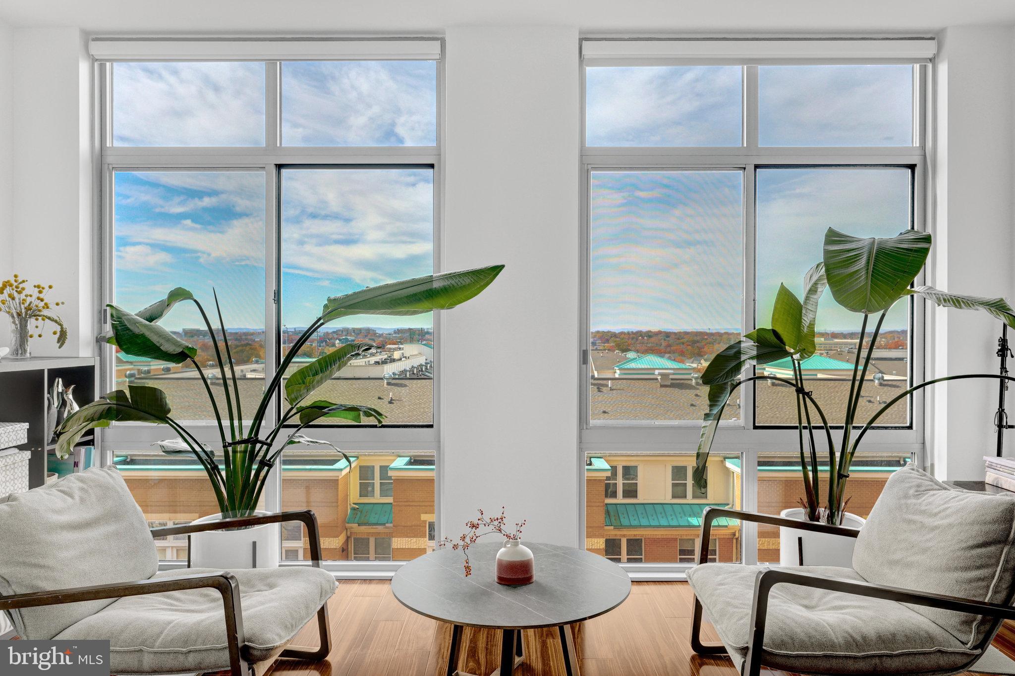 RESTON TOWN CENTER - Residential