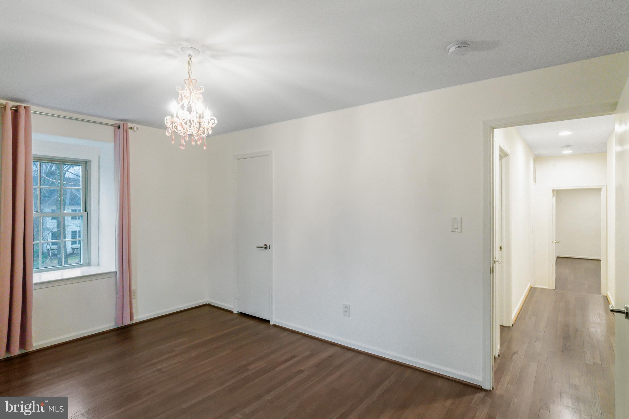 PINE KNOLLS - Residential