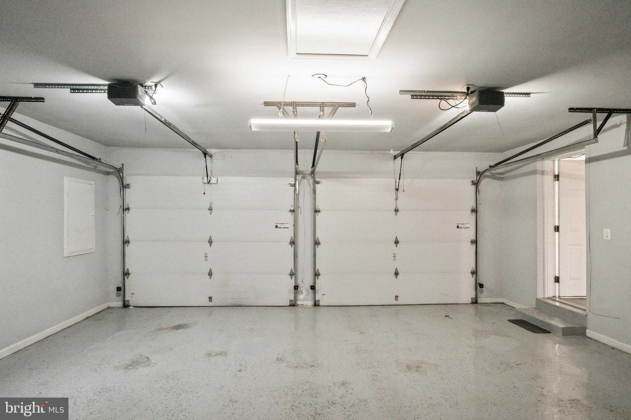 PINE KNOLLS - Residential