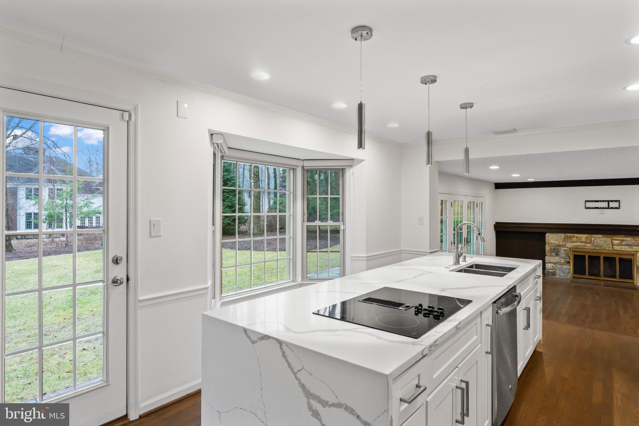 PINE KNOLLS - Residential