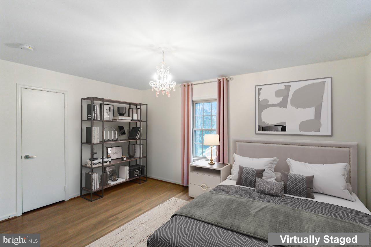 PINE KNOLLS - Residential