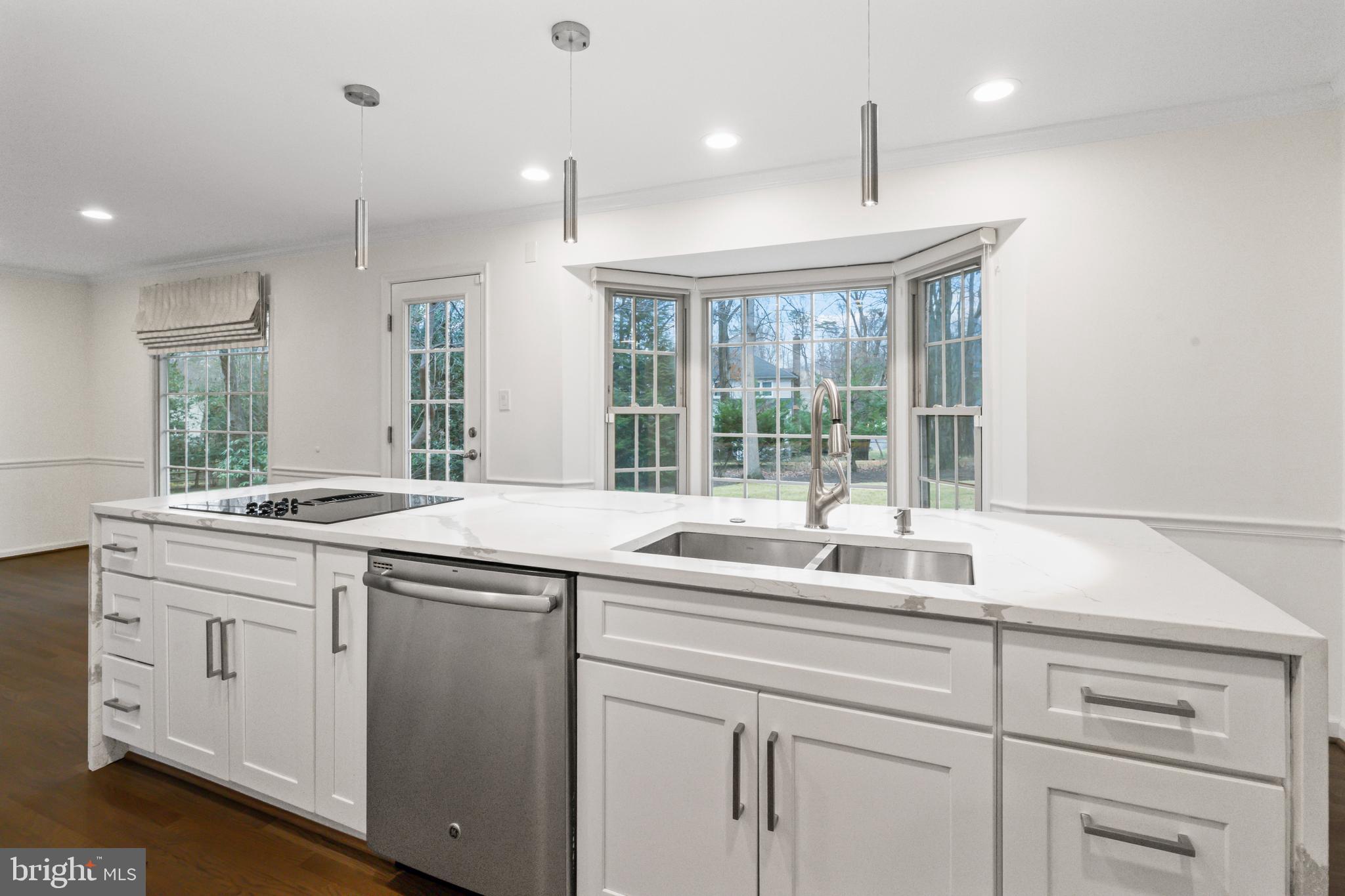 PINE KNOLLS - Residential