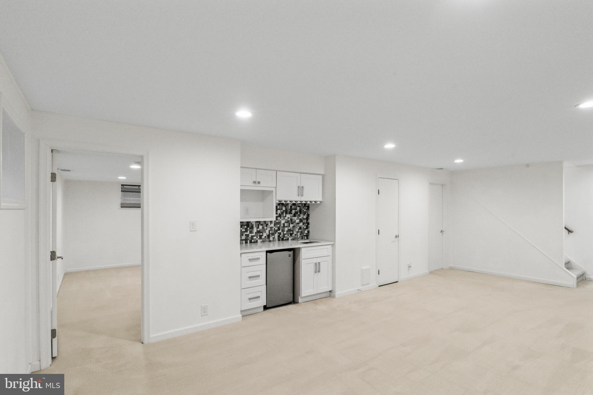 PINE KNOLLS - Residential