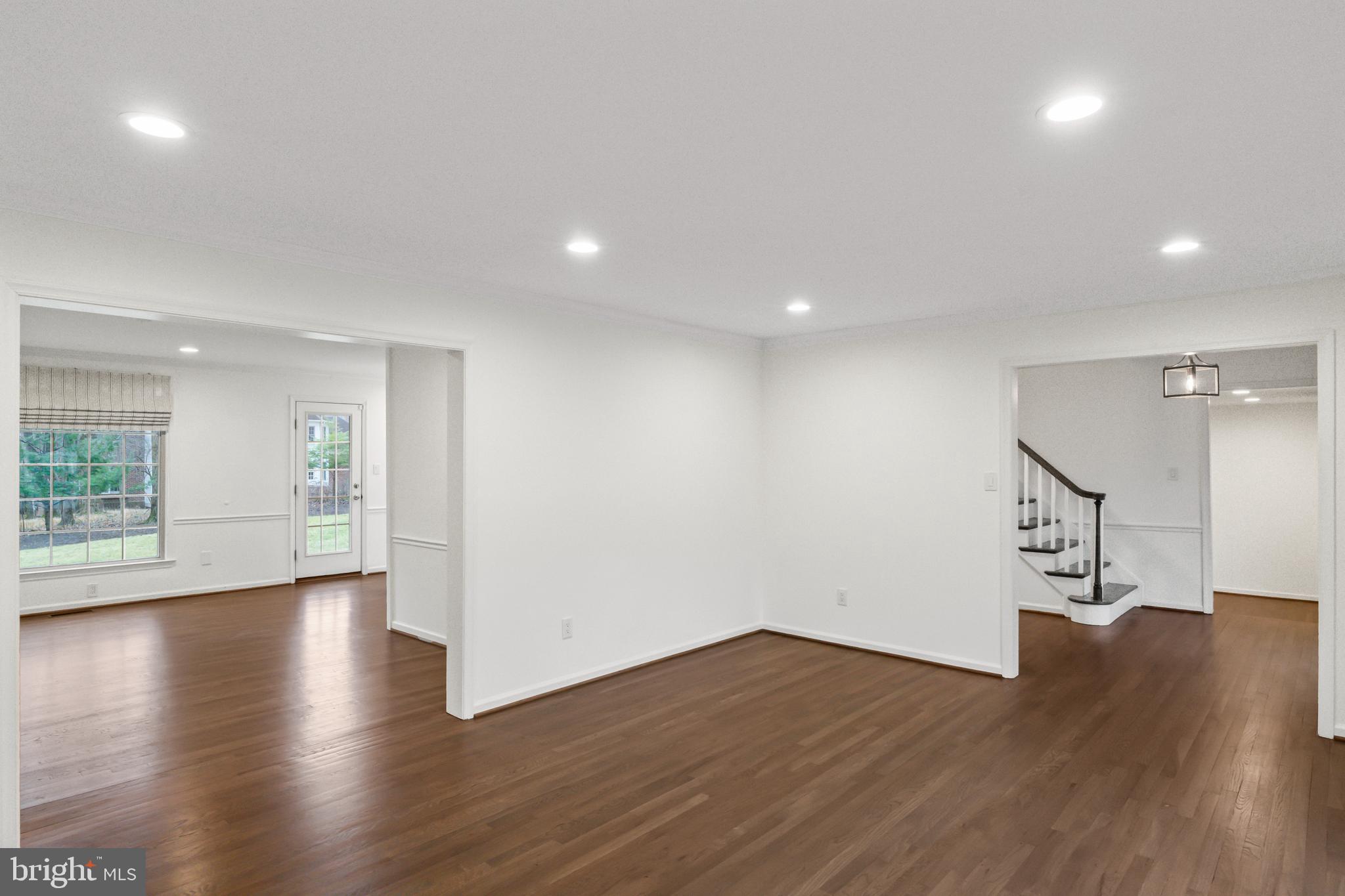 PINE KNOLLS - Residential