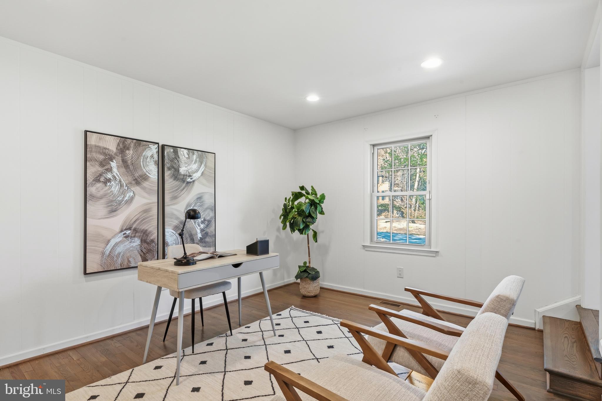 PINE KNOLLS - Residential