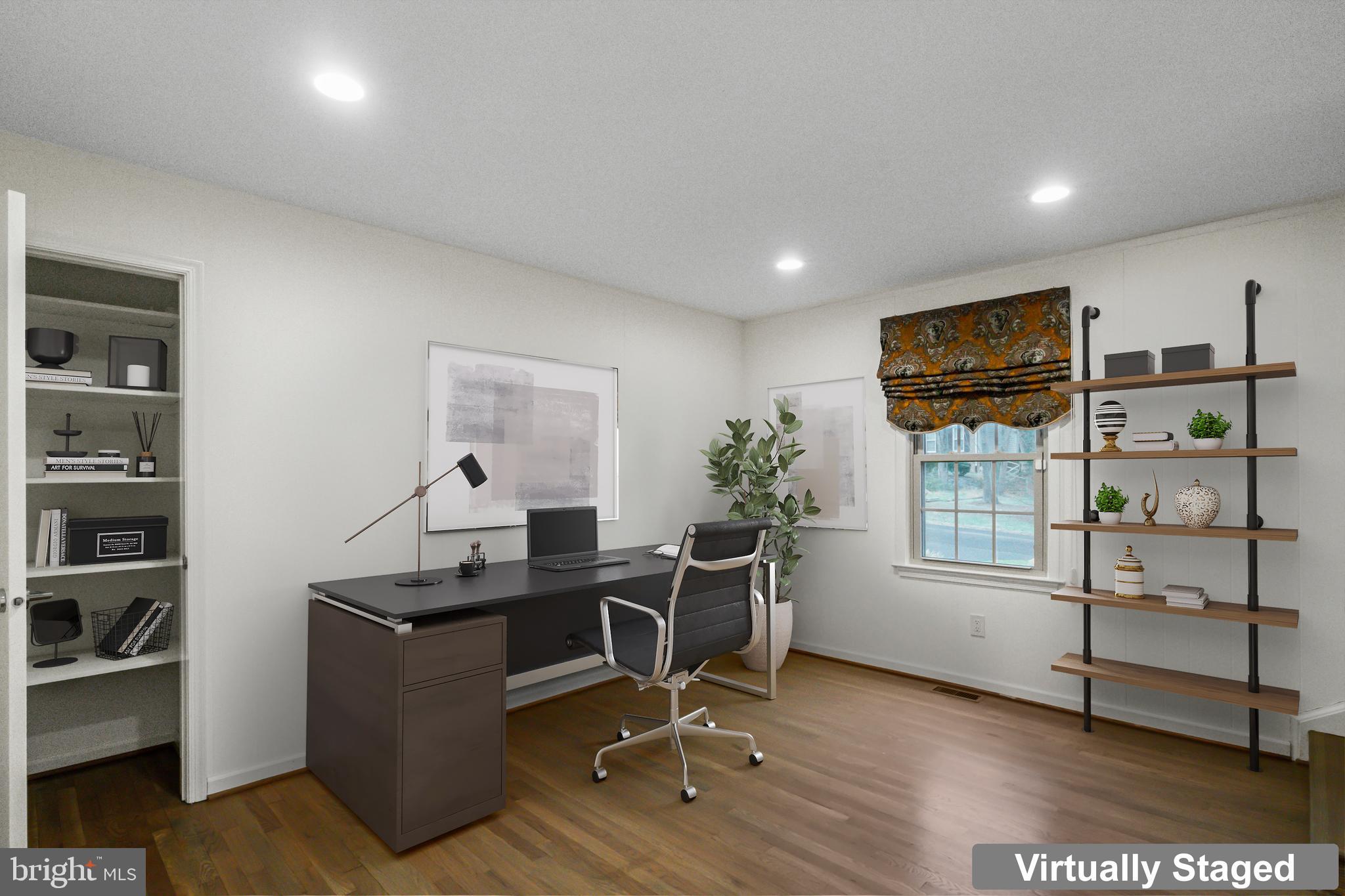 PINE KNOLLS - Residential