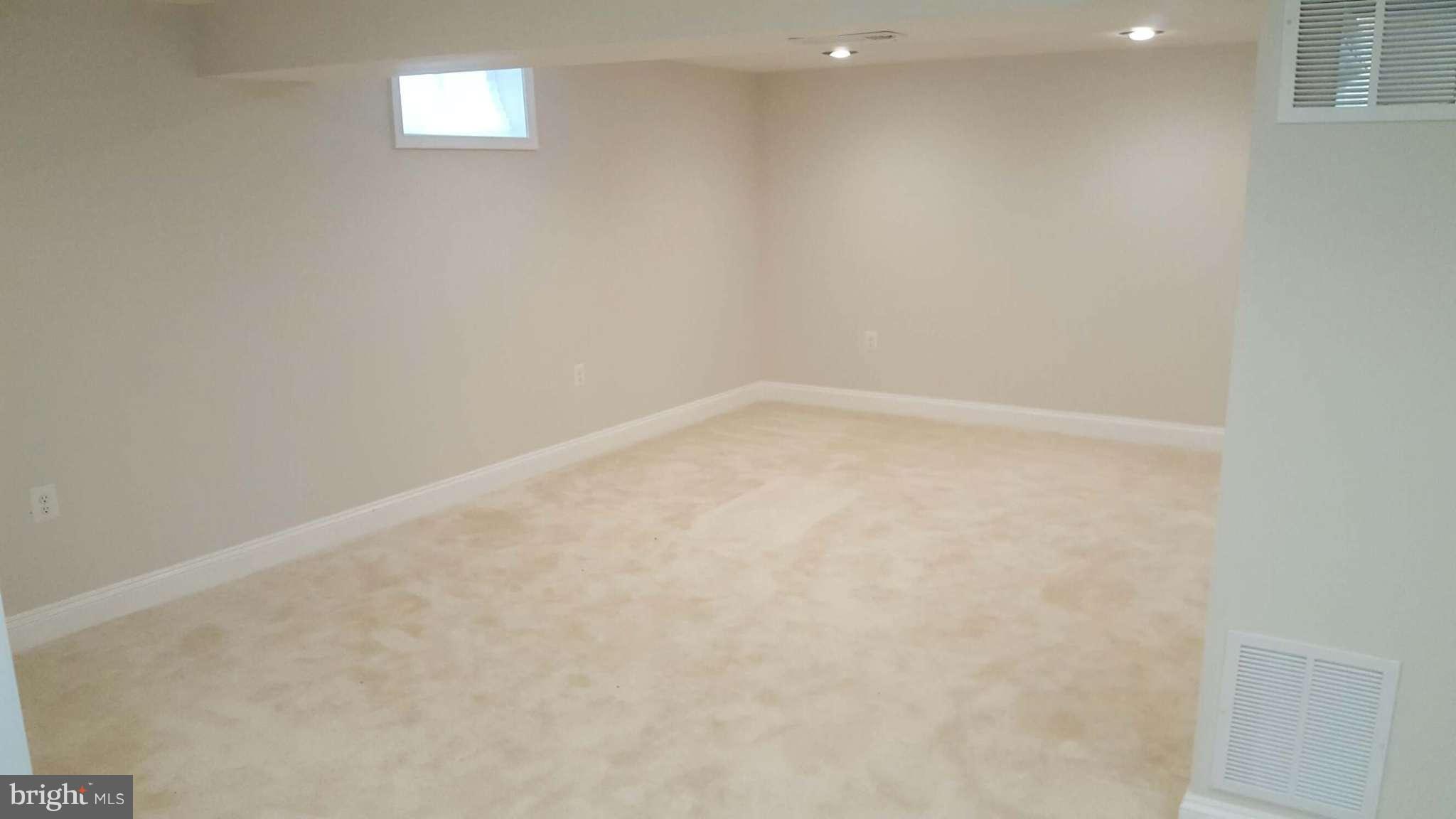 IMPERIAL GARDENS - Residential