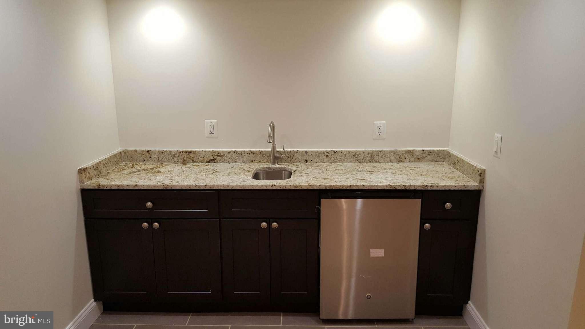 IMPERIAL GARDENS - Residential