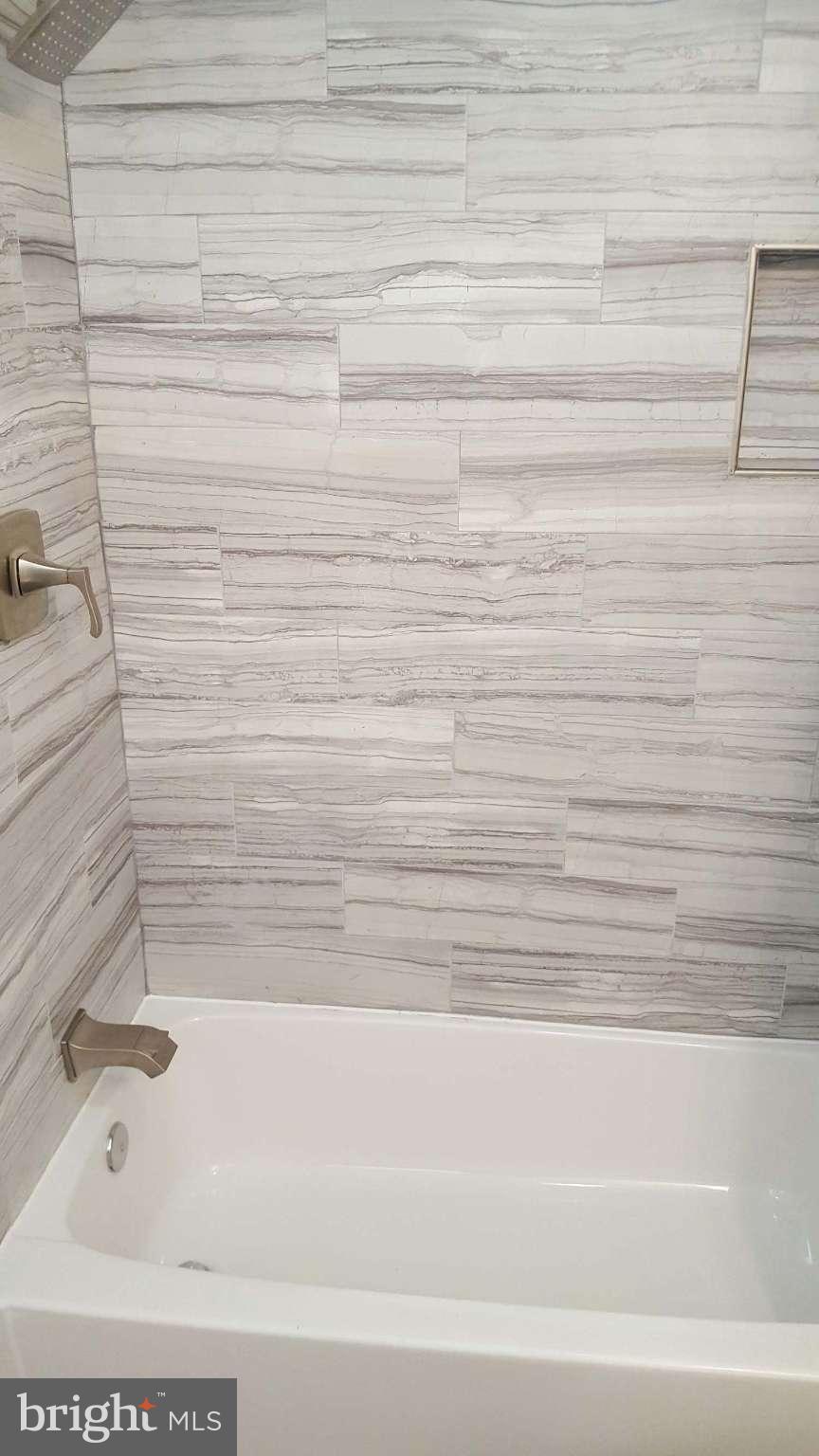 IMPERIAL GARDENS - Residential