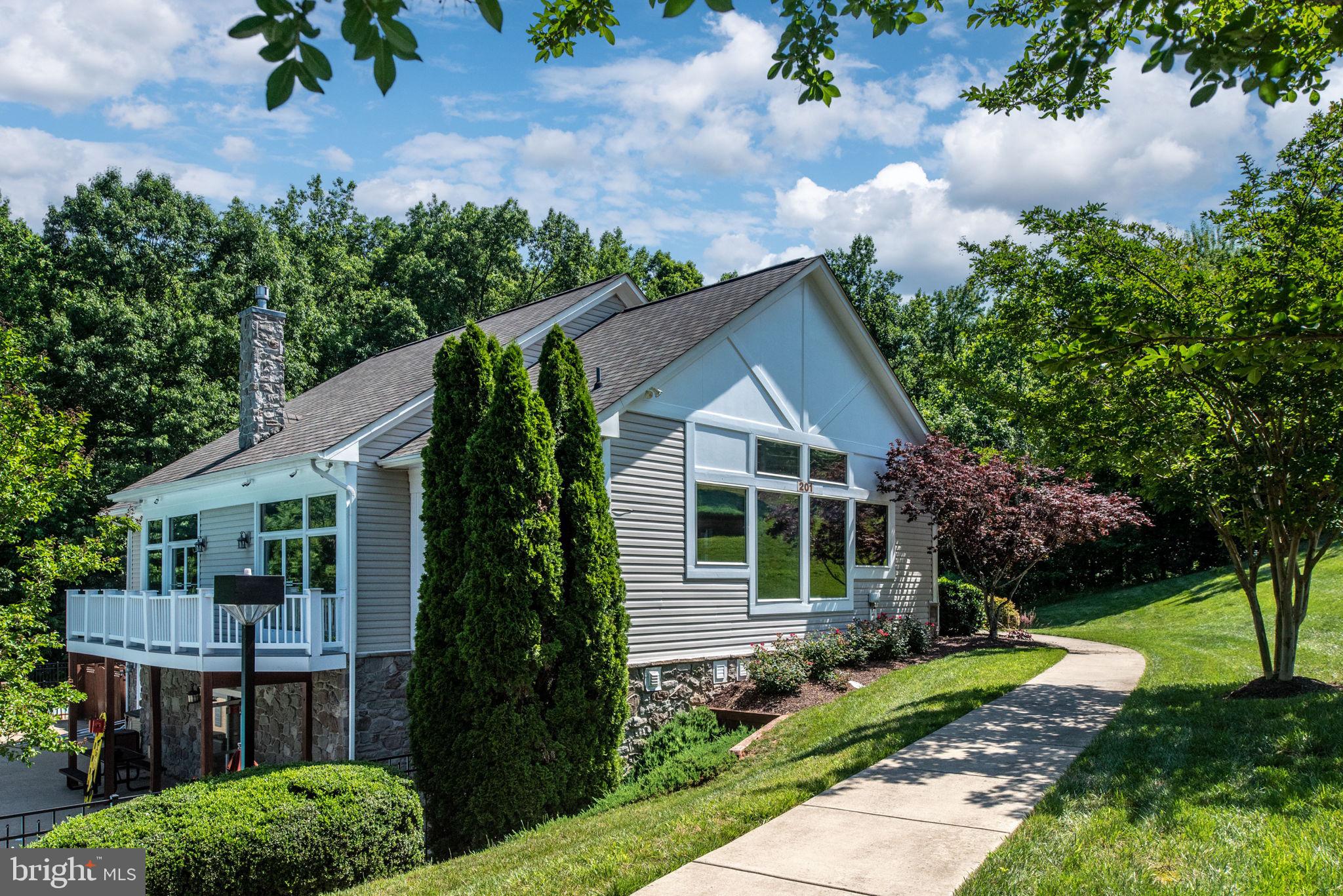 AUGUSTINE NORTH - Residential