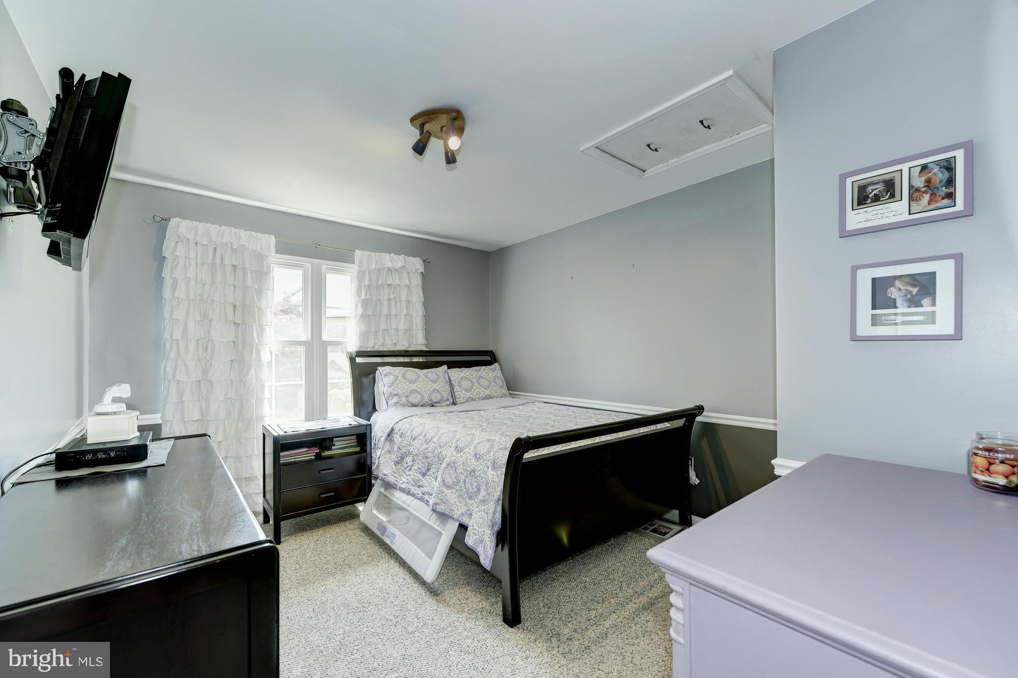 RUNNYMEADE - Residential