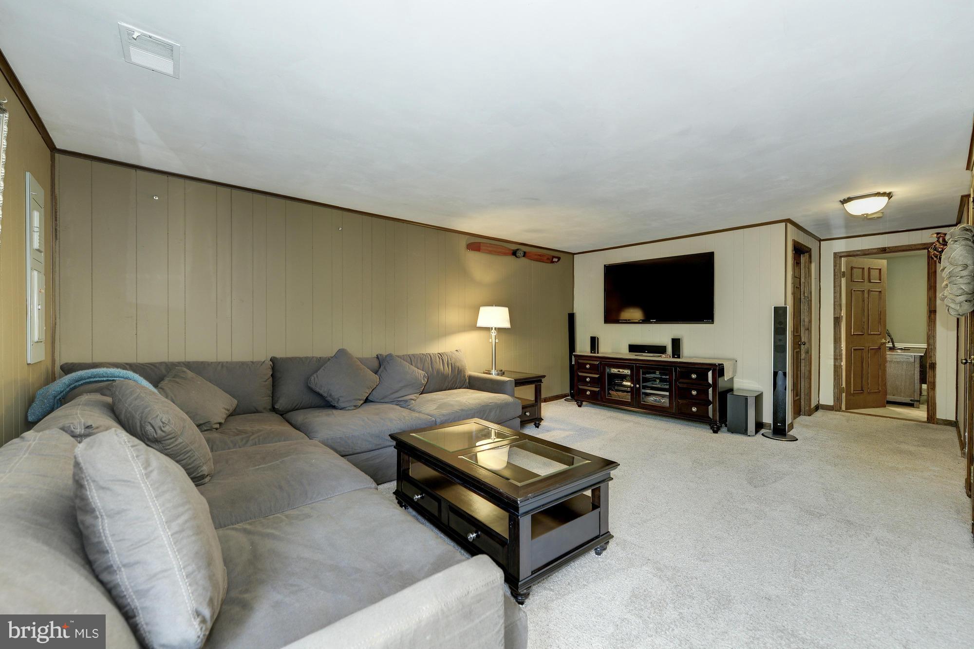 RUNNYMEADE - Residential