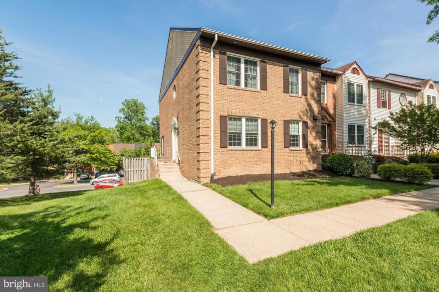 Open House Sunday May 17 2-4. Largest end unit townhome in Runnymeade. Amazing location off of 495/95.  Close to 2 metros & Kingstowne.  Main level feat hardwood floors, renovated eat in kitchen, dining room & light filled living room with fireplace.  Master bed & bath with large walk-in closet & double vanity. Lower level with ample storage, office, walks out to expansive fenced in patio.
