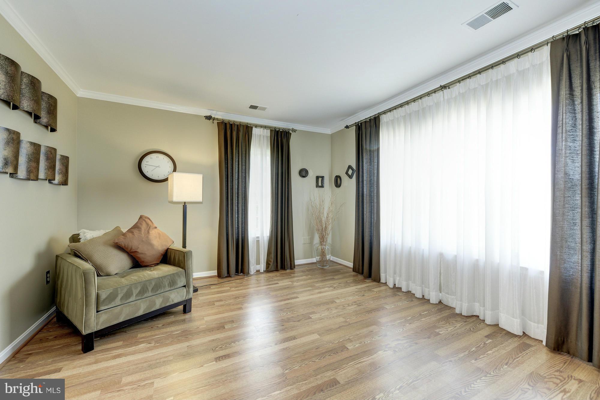 RUNNYMEADE - Residential