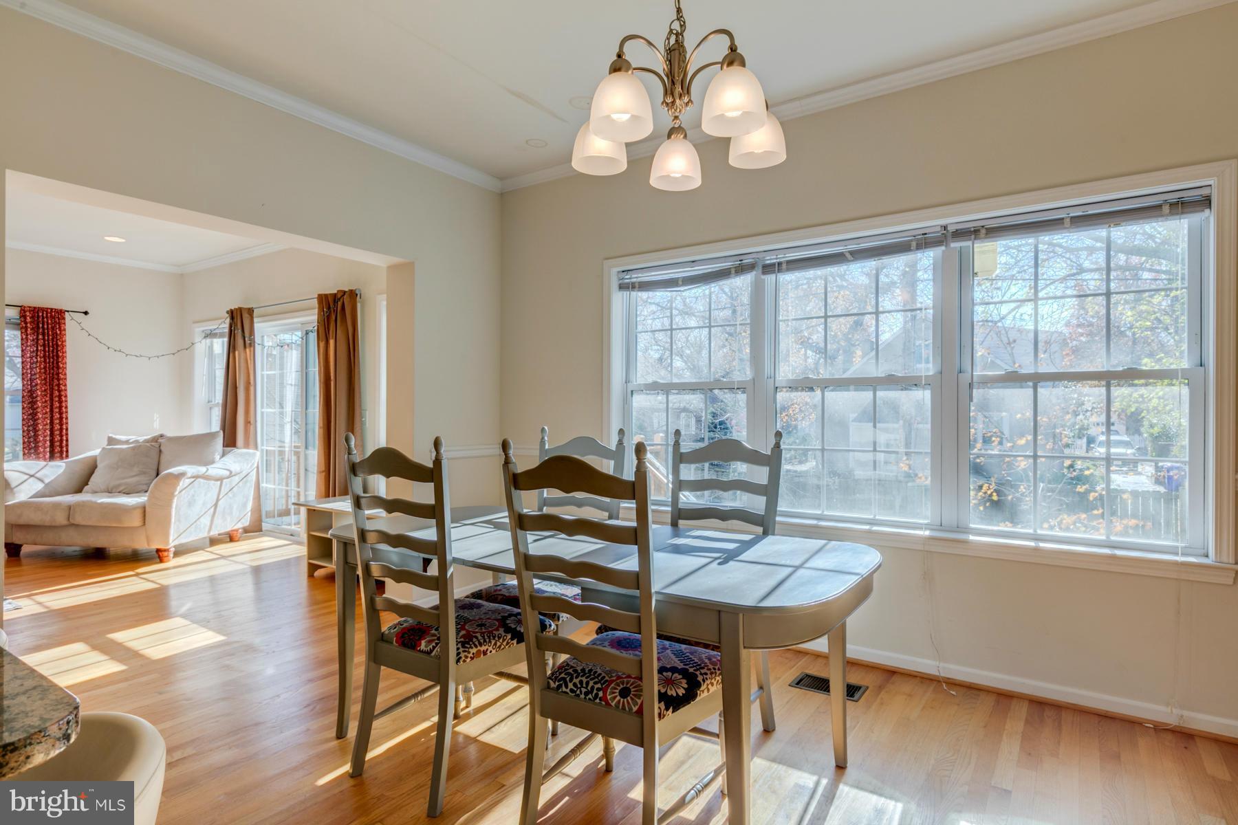 ADDISON HEIGHTS - Residential