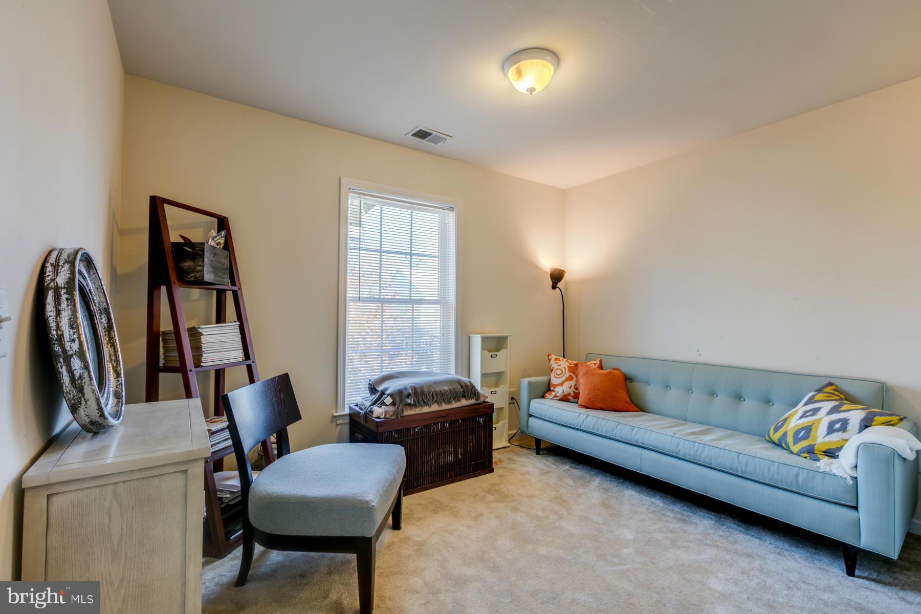 ADDISON HEIGHTS - Residential