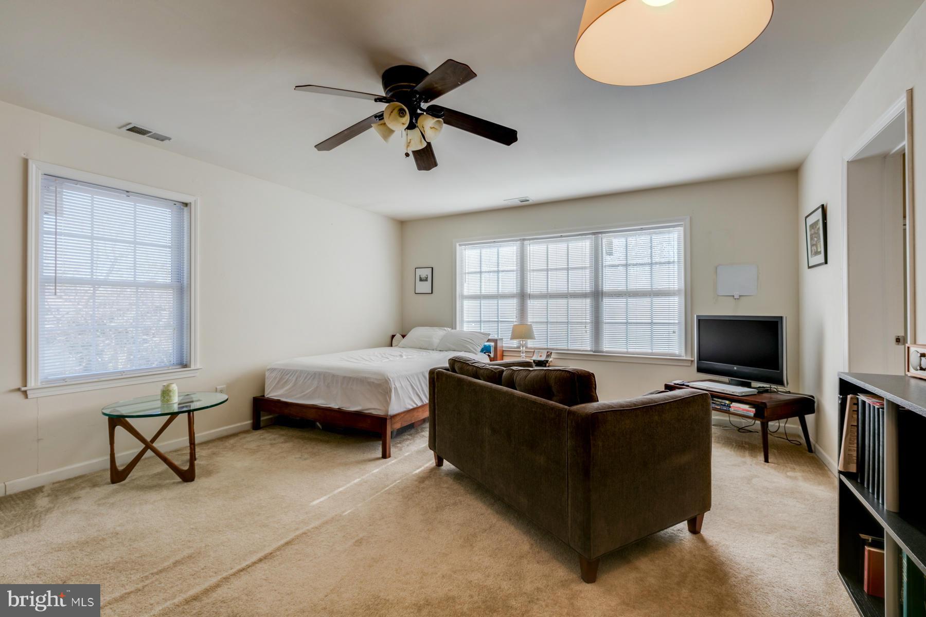 ADDISON HEIGHTS - Residential