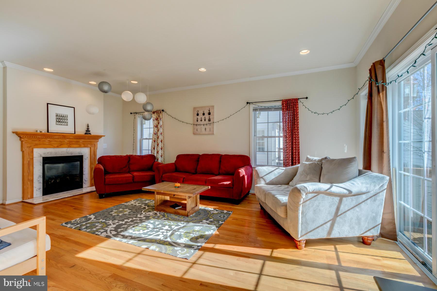 ADDISON HEIGHTS - Residential