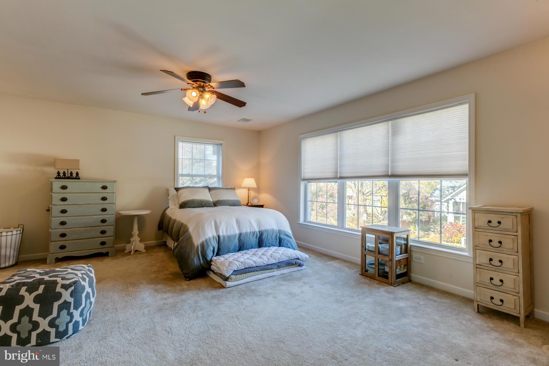 ADDISON HEIGHTS - Residential