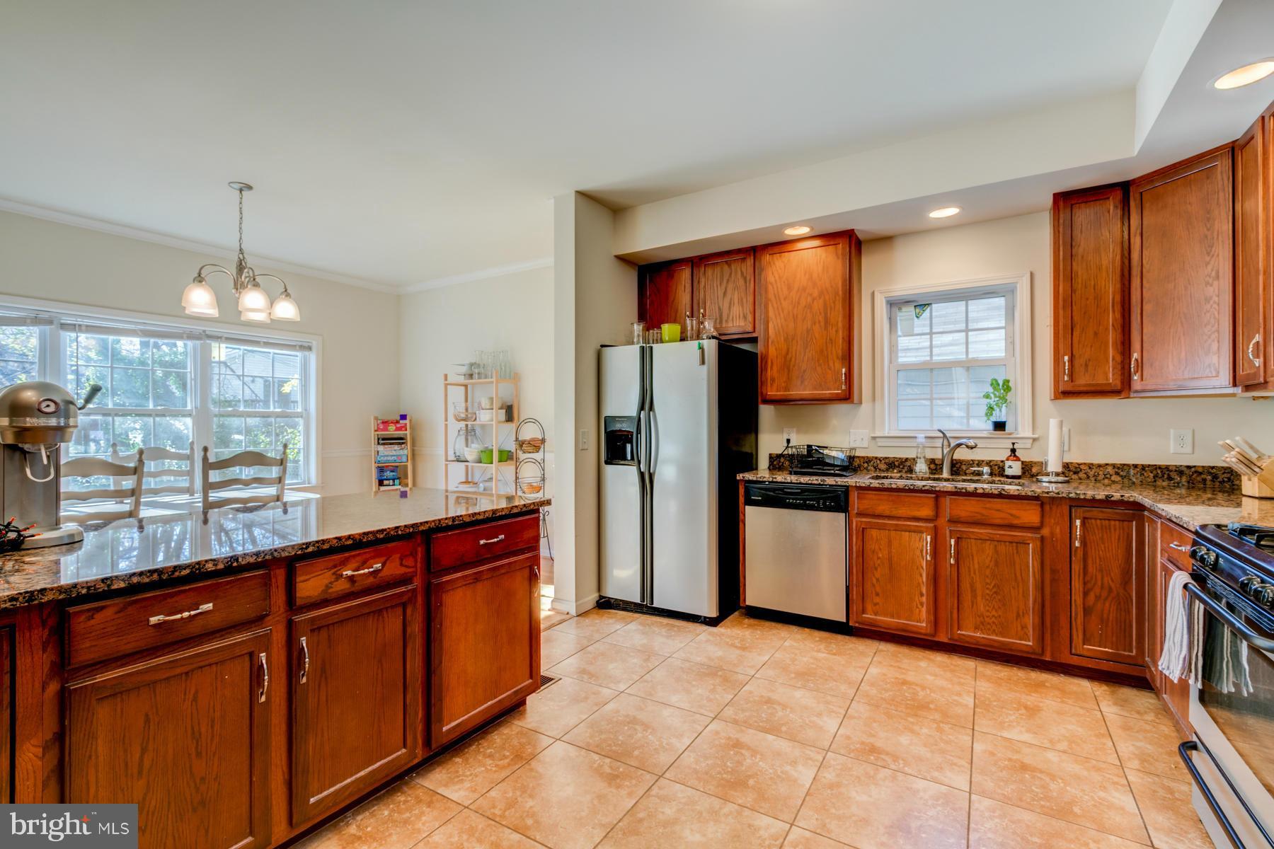 ADDISON HEIGHTS - Residential