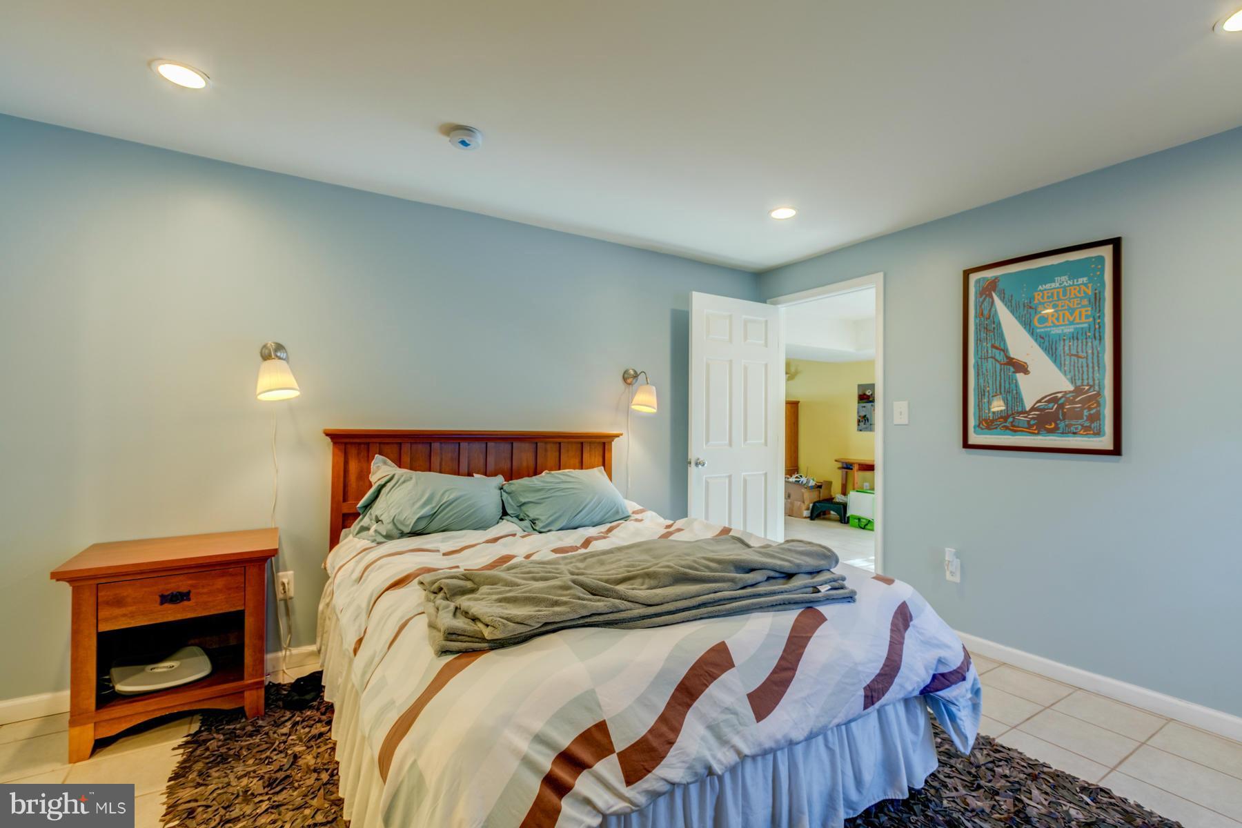 ADDISON HEIGHTS - Residential