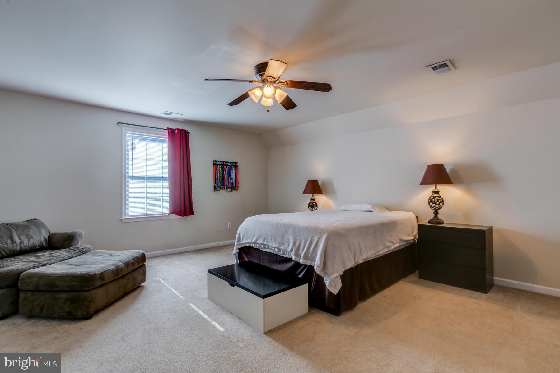 ADDISON HEIGHTS - Residential