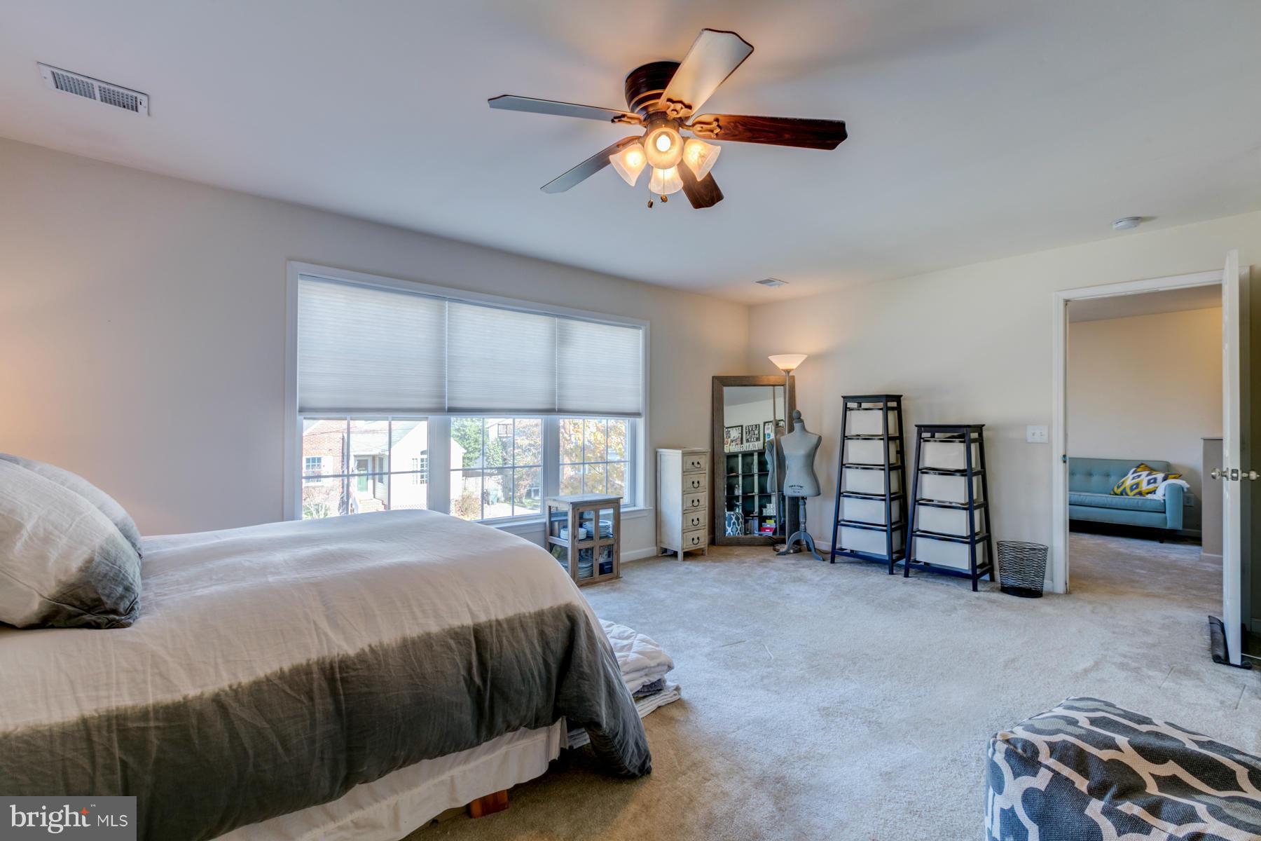 ADDISON HEIGHTS - Residential