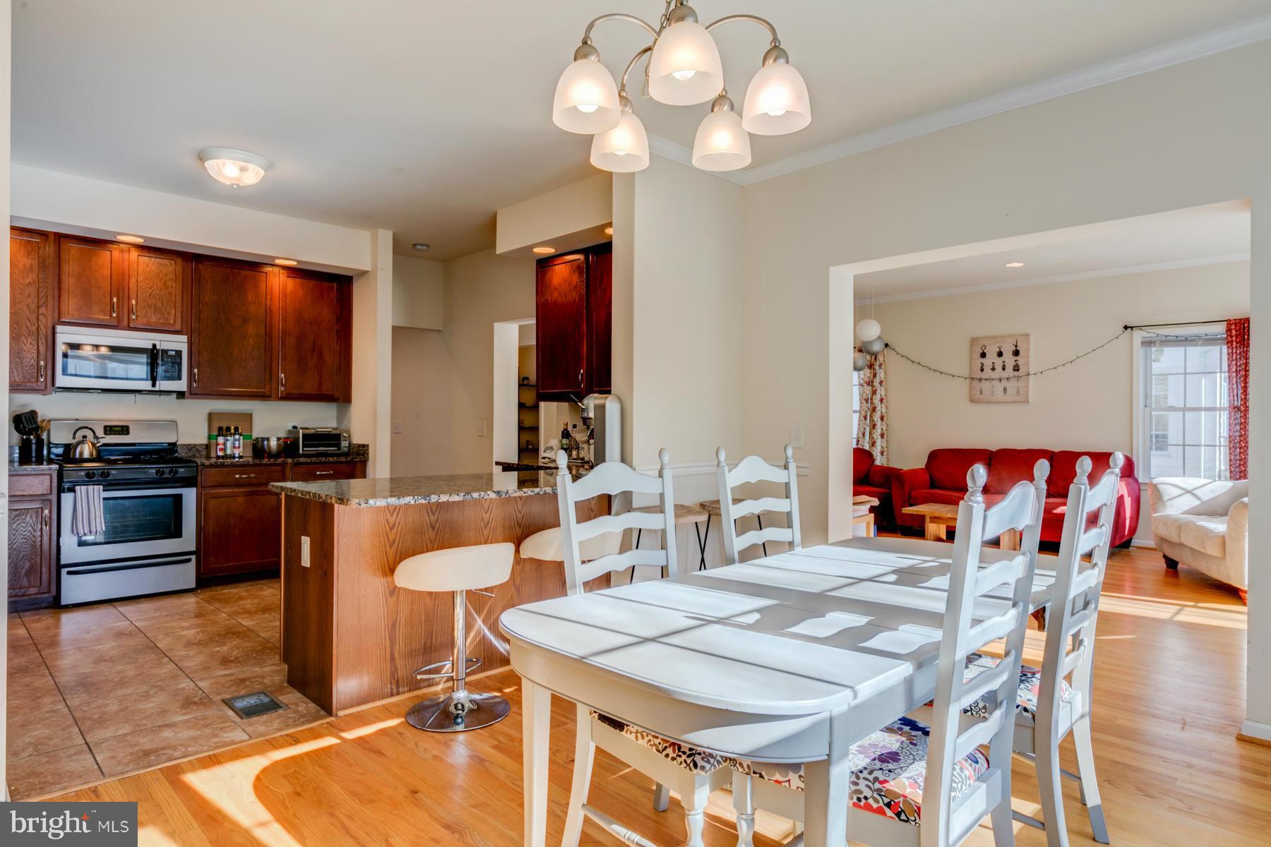 ADDISON HEIGHTS - Residential