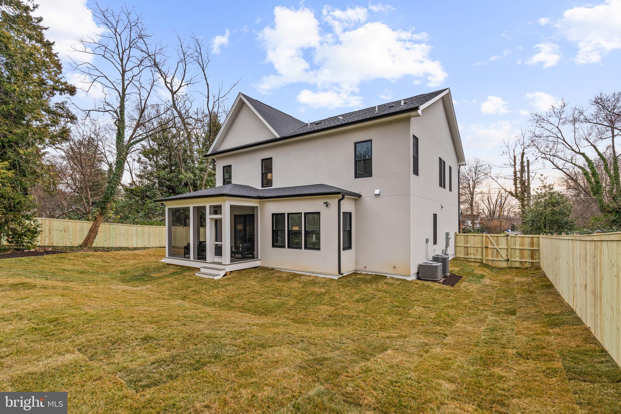 BUFFALO PARK - Residential