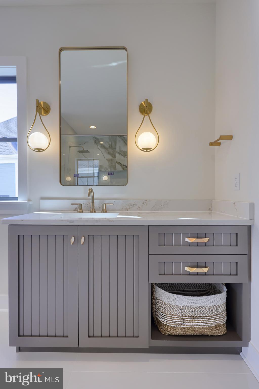 HAYDN MANOR - Residential