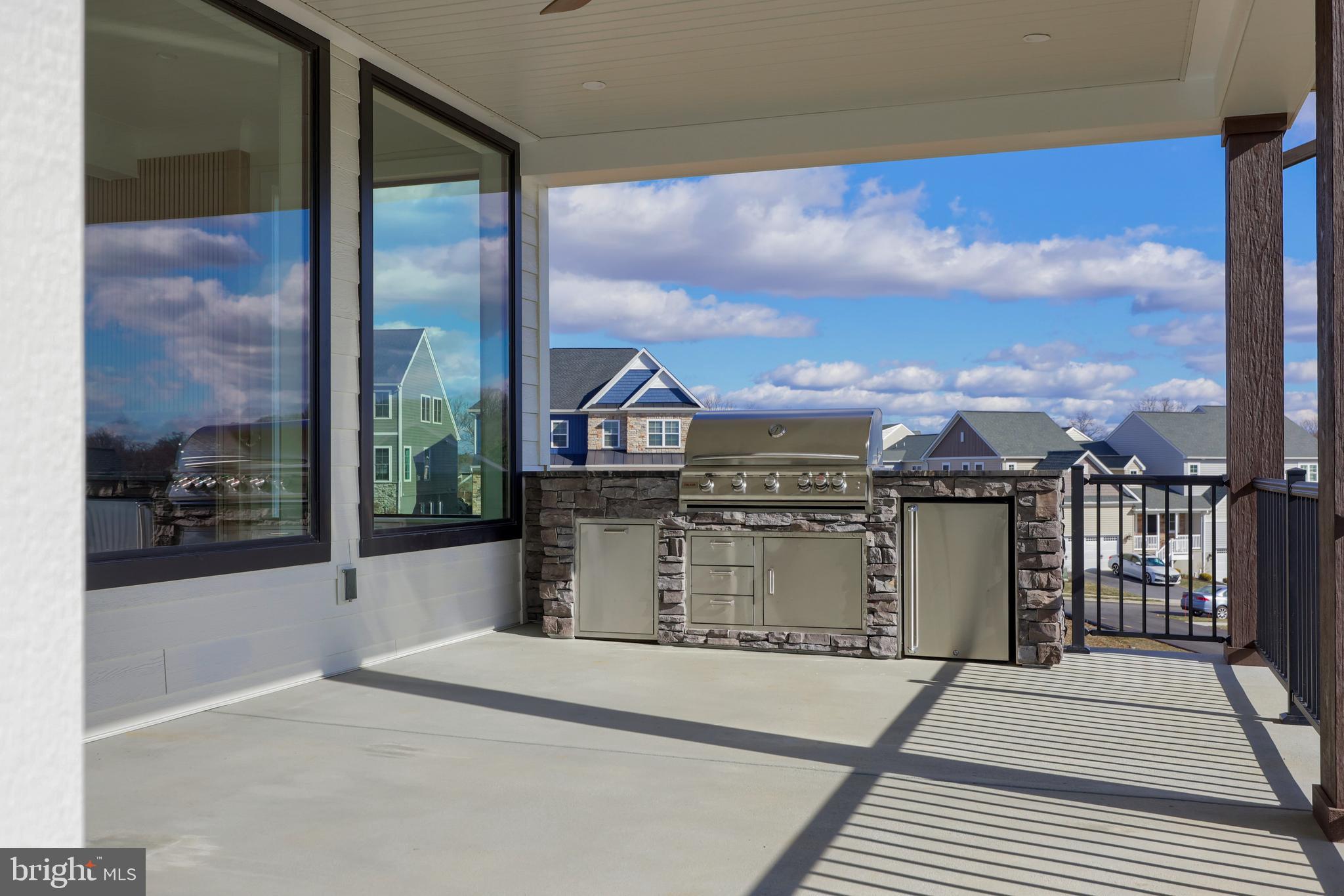 HAYDN MANOR - Residential