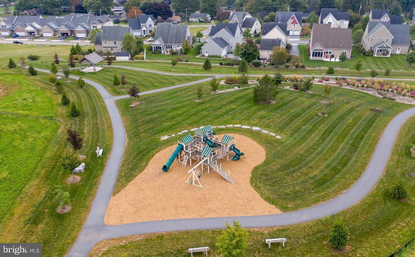 HAYDN MANOR - Residential