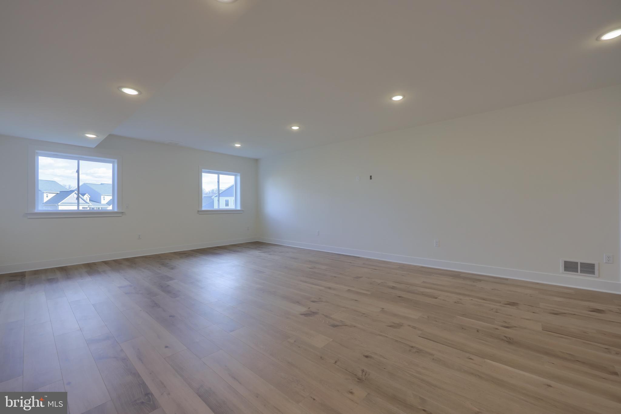 HAYDN MANOR - Residential