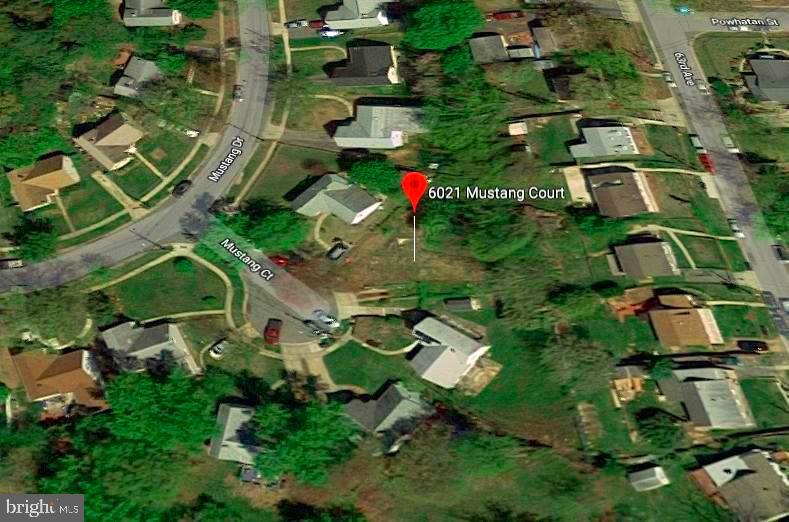 RIVERDALE WOODS - Land