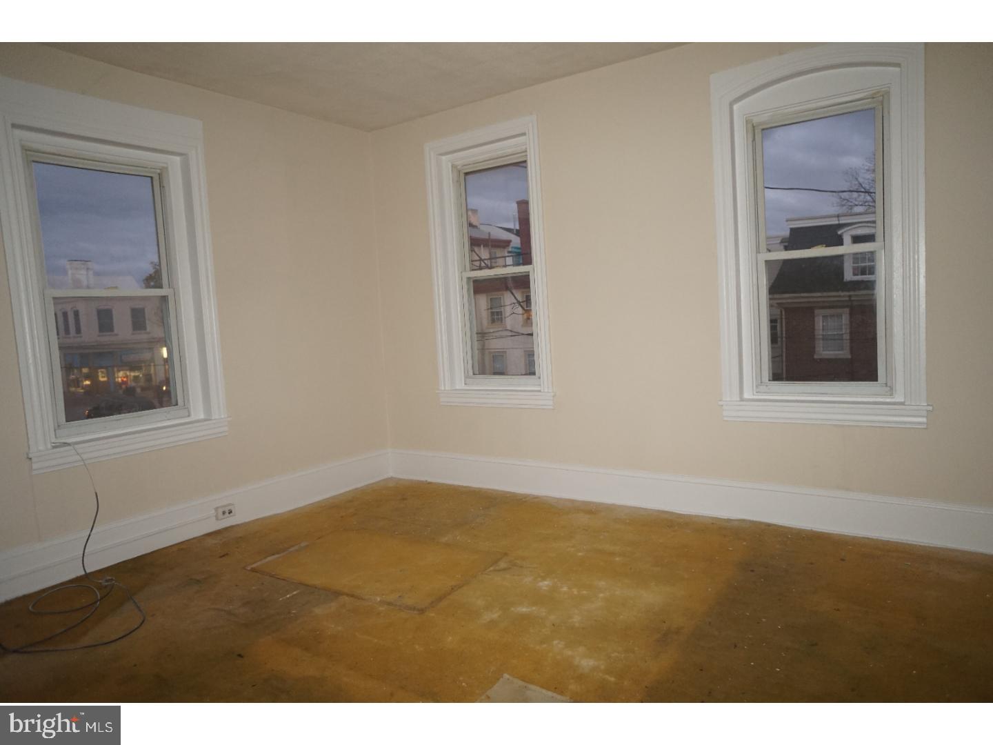 NORRISTOWN - Residential