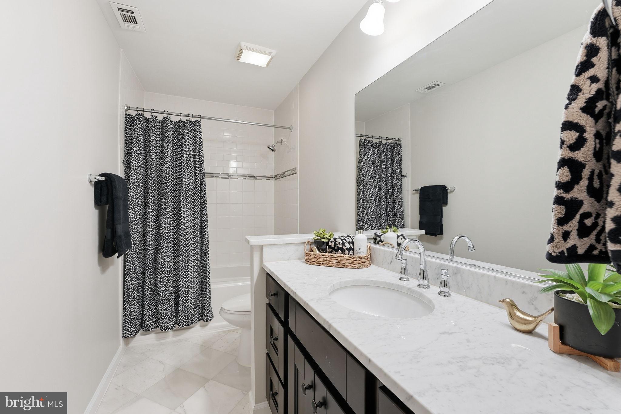 RESTON - Residential