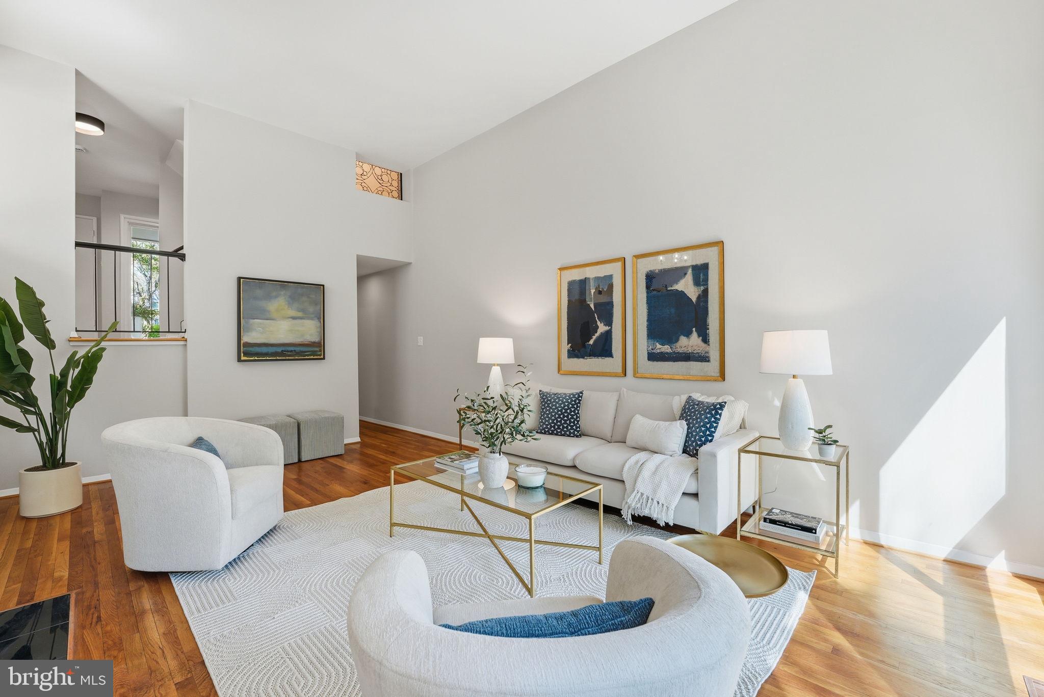 RESTON - Residential