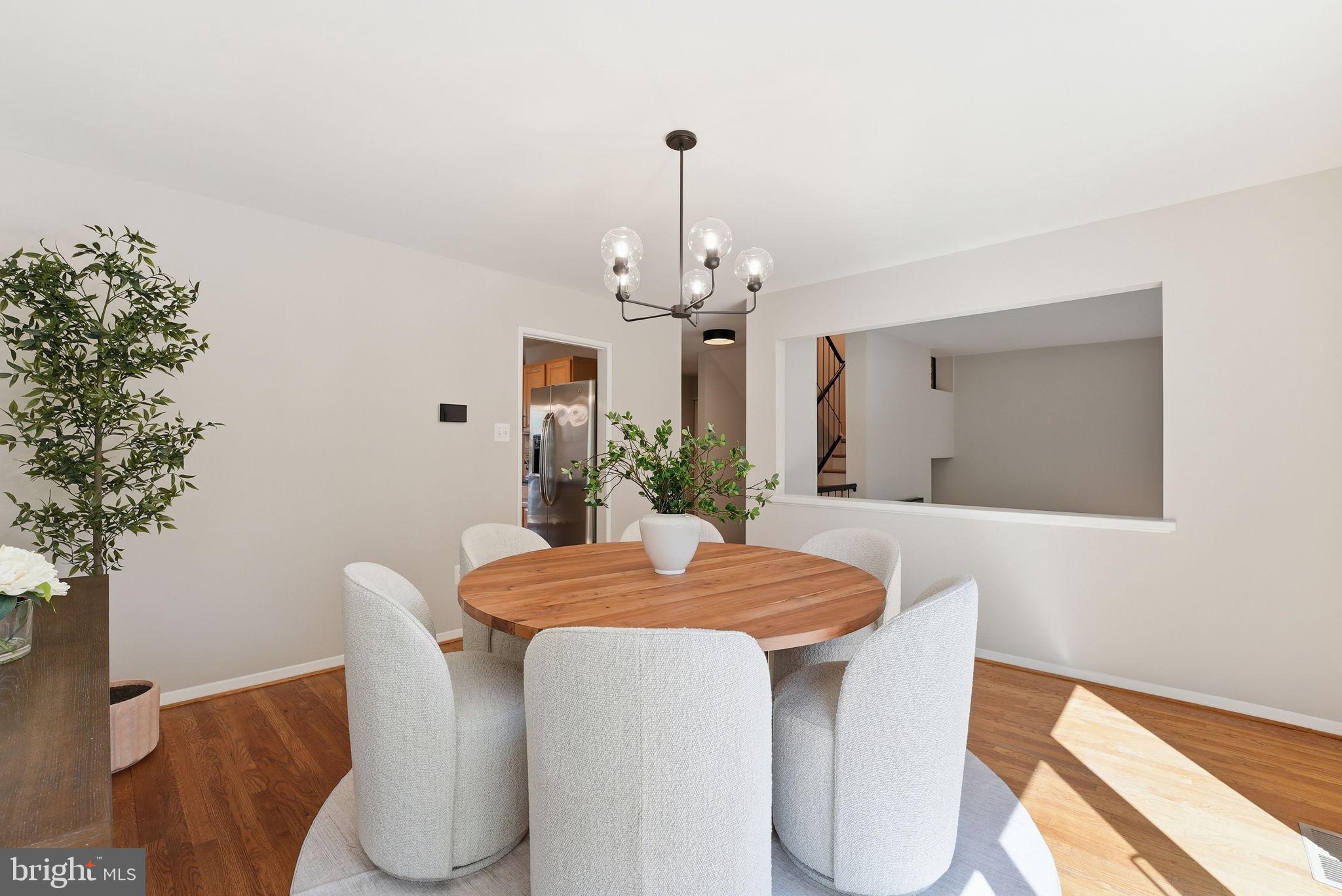 RESTON - Residential