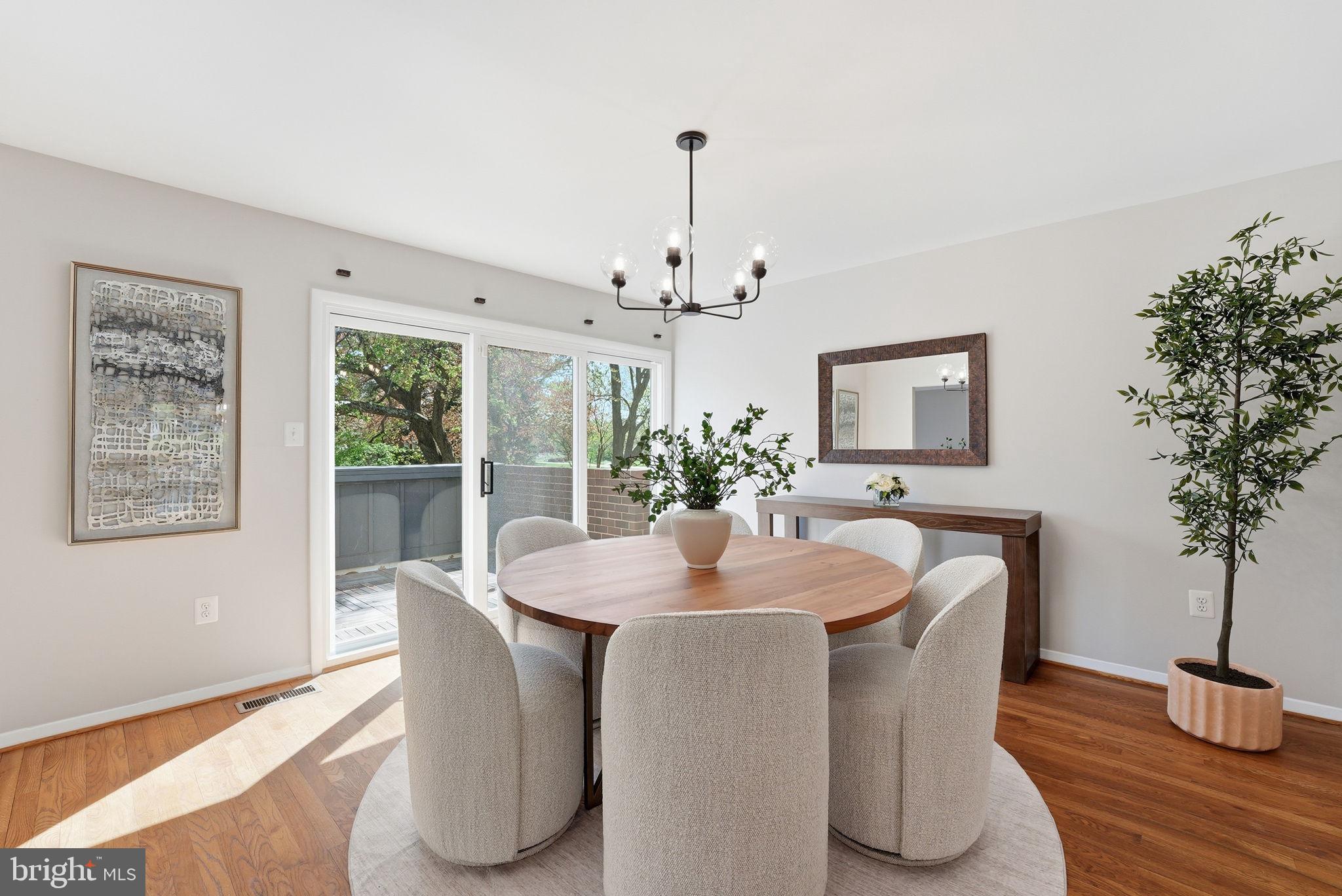 RESTON - Residential