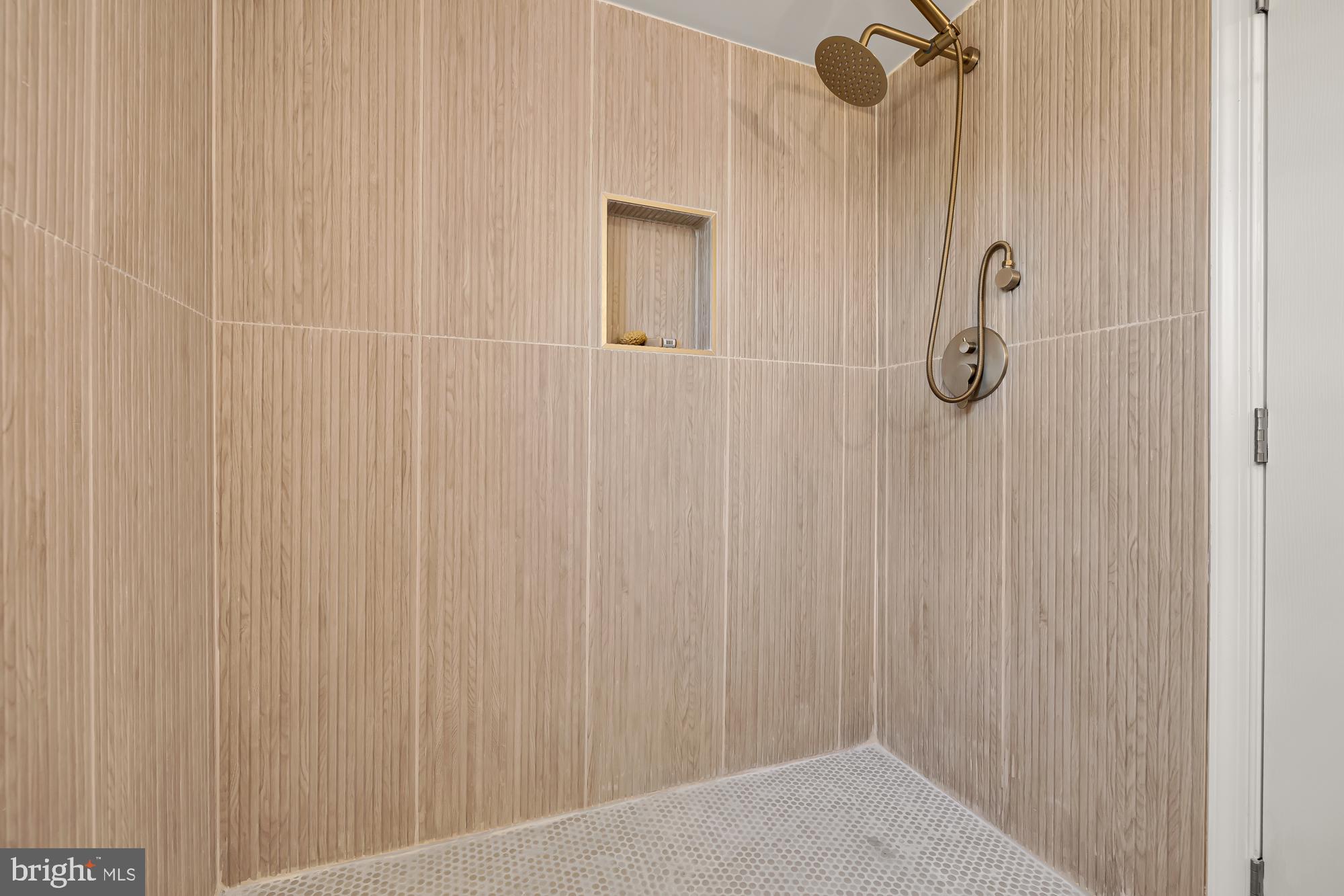 CHEVERLY 01 - Residential