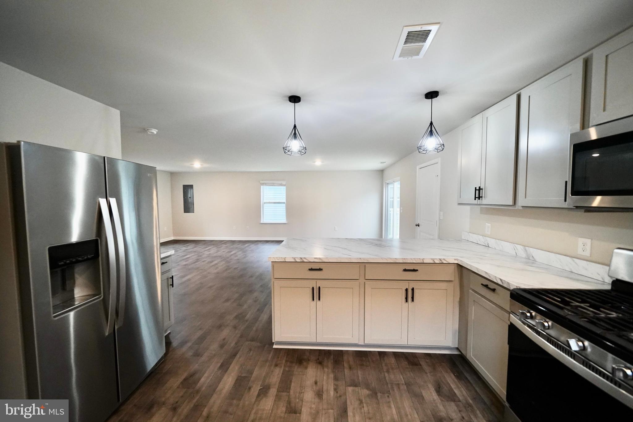 SIMPSONS CROSSING - Residential