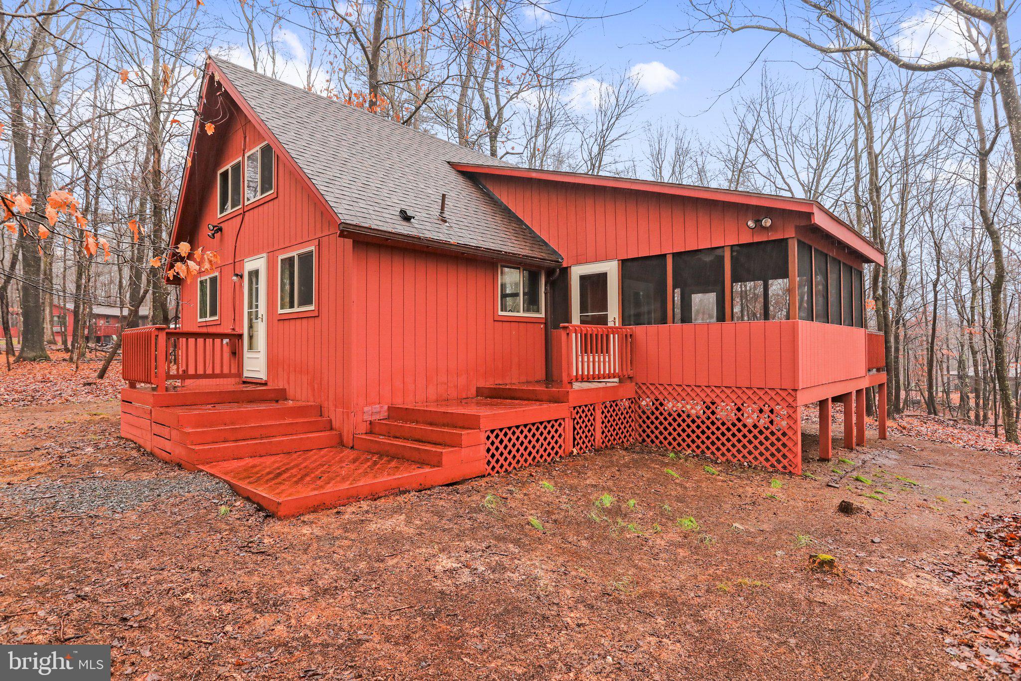 THE WOODS - Residential